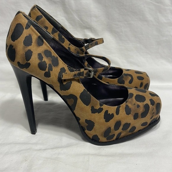 Simply Vera Wang Platform Stilettos Cheetah Print Size 7.5 - Picture 6 of 11